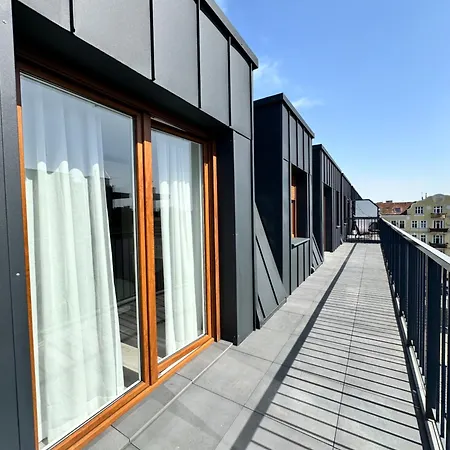 Rozana Free Parking Познань