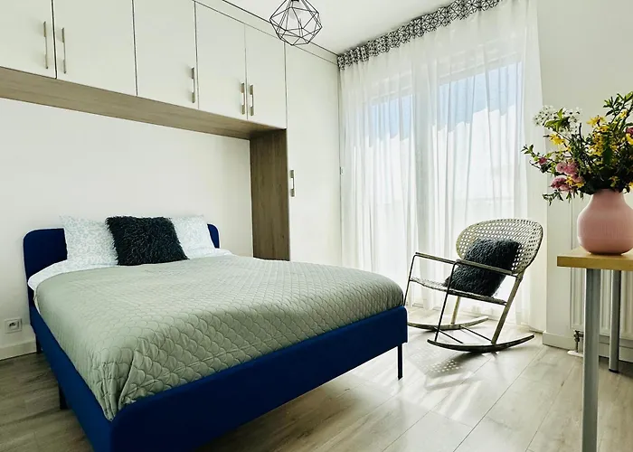 Rozana Free Parking Apartment